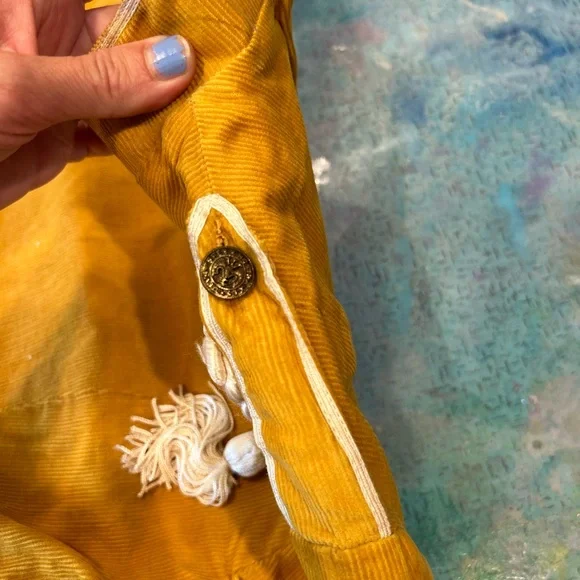 4 Piece 1970s Dance Uniform - Picture 10 of 16